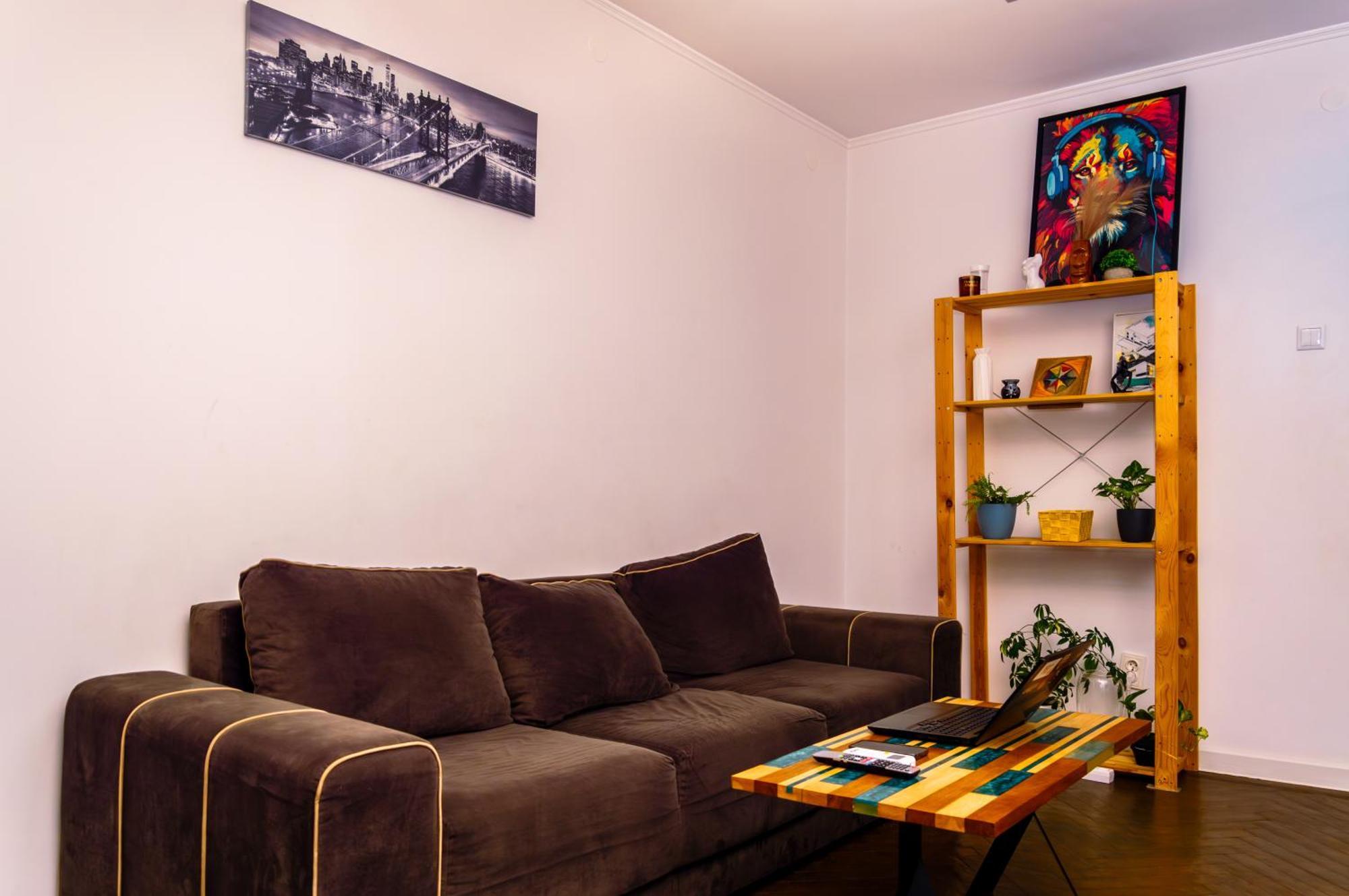 Zaza Apartament - Central Area, With Balcony Târgu Jiu Exterior foto